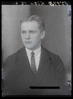 Elmar Kits, (Kaarli vald, Araku talu).  similar photo