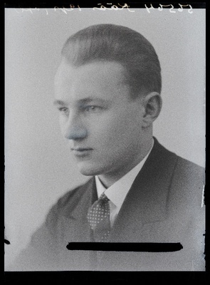 Käär.  similar photo