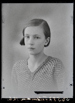 Feldmann.  similar photo