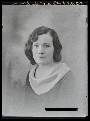 Leoke.  similar photo