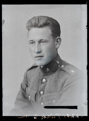 Sõjaväelane Türk, Sakala Üksik Jalaväepataljon.  duplicate photo