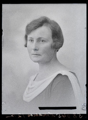 Nopasson.  similar photo