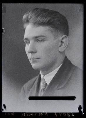 Keernik.  similar photo