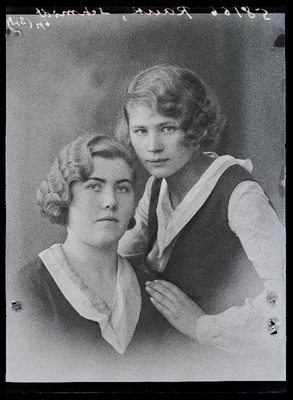 Rauk (vasakul) ja Schmidt.  similar photo