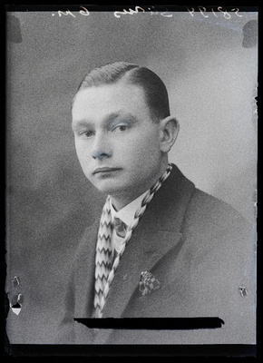 Siirus.  similar photo