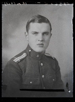 Sõjaväe Ühendatud Õppeasutuste kadett Aldo Robert Lattik.  duplicate photo