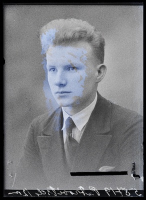 Petrovitš [Petrovits].  duplicate photo