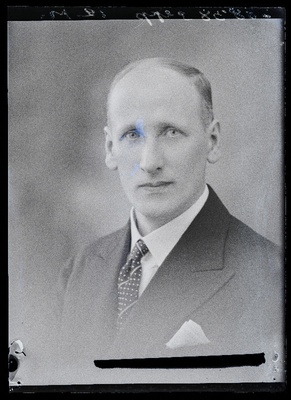 Sepp.  similar photo