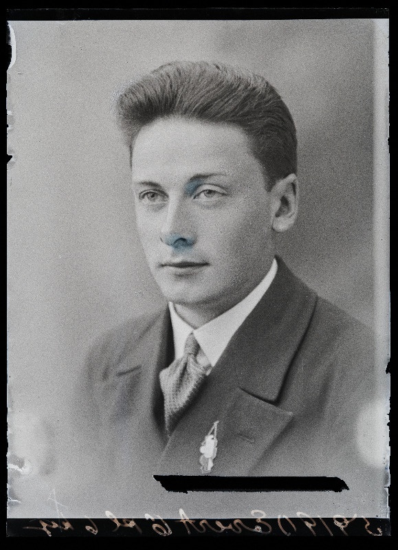 Viljandi Linna Ühisgümnaasiumi abiturient Hans Evert.