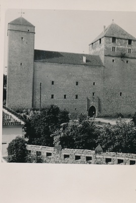 Kuressaare loss  duplicate photo