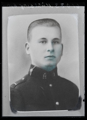 Sõjaväelane, nooremallohvitser, (28.09.1933 fotokoopia, tellija Mühlberg).  duplicate photo