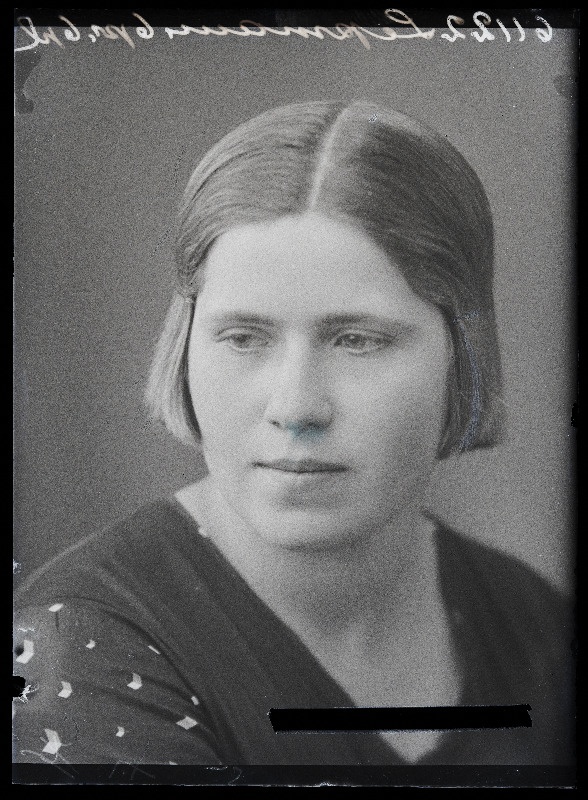 Liisi Lepmann, (Pärsti, Karu talu).