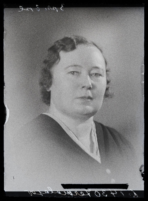 Jermolajev (Jermolajeva).