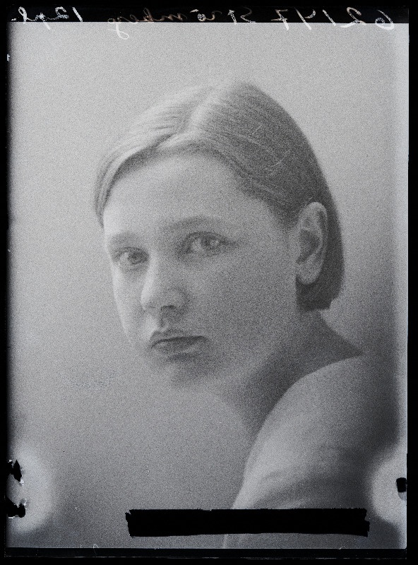 Viljandi Saksa Eragümnaasiumi abiturient Ilse Ströhmberg.