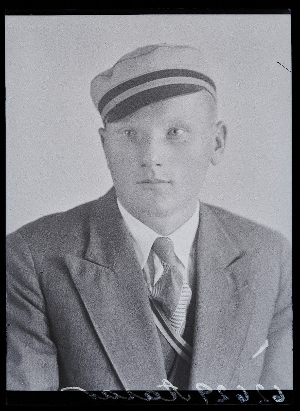 Teklis Aasav.