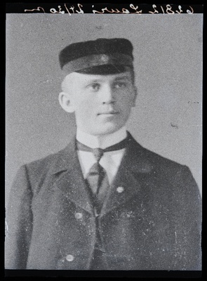 Mehe foto, (22.11.1934 fotokoopia, tellija [Heinrich] Lauri).  duplicate photo