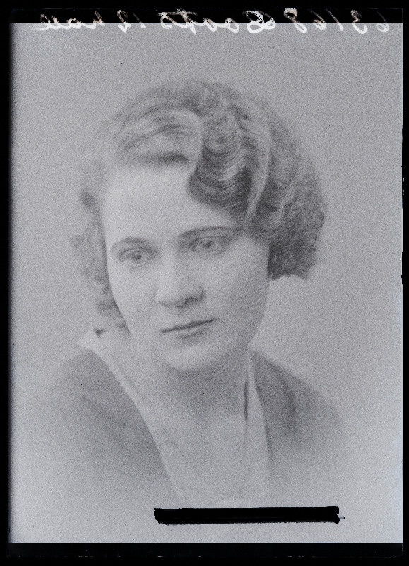 Anna Soots, (Penuja alev).