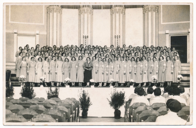 foto Naiskodukaitse naiskoor, dirigent E. Lillak (ab Kallas), Estonia kontserdisaal u 1939