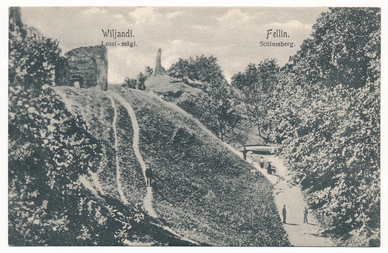 trükipostkaart albumis, Viljandi lossimäed, Kaevumägi, Suurorg u 1905