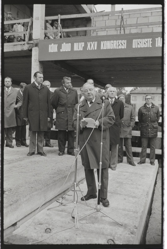 Tartu ülikooli raamatukogu hoonele nurgakivi panek. 27. september 1976. a.