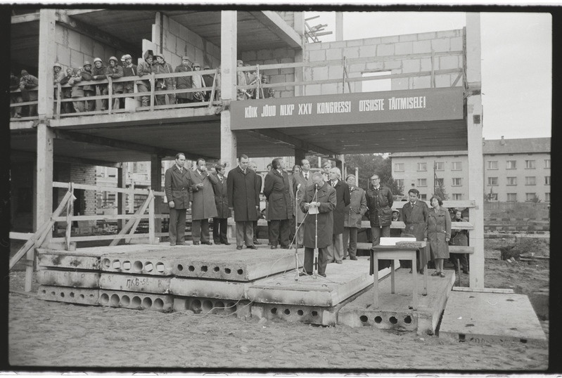 Tartu ülikooli raamatukogu hoonele nurgakivi panek. 27. september 1976. a.