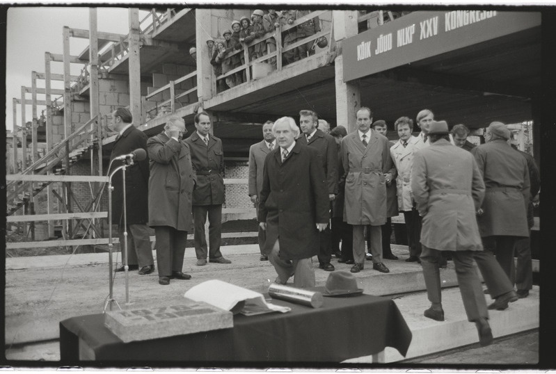 Tartu ülikooli raamatukogu hoonele nurgakivi panek. 27. september 1976. a.