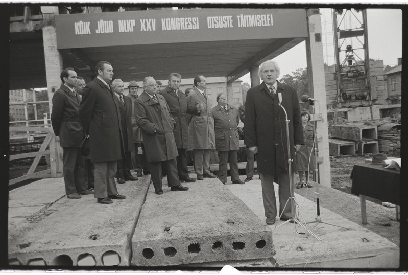 Tartu ülikooli raamatukogu hoonele nurgakivi panek. 27. september 1976. a.