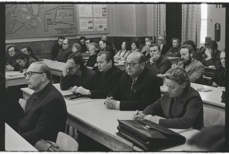 Tsiviilkaitse. Juhtivkoosseisu esimene õppus ja autasustamine. 26. jaanuar 1977. a.