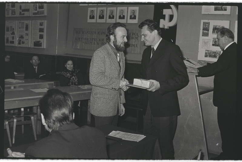 Tsiviilkaitse. Juhtivkoosseisu esimene õppus ja autasustamine. 26. jaanuar 1977. a.