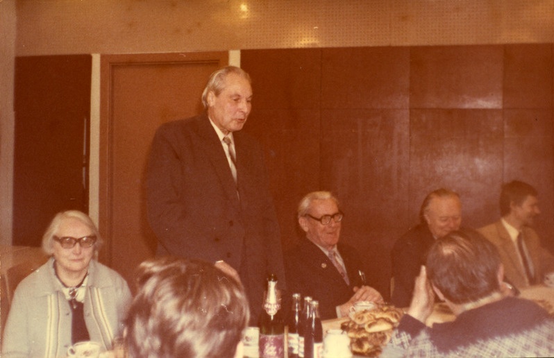 Digifoto. Füüsik Nikolai Kristoffeli (s. 1932) fotoalbum.