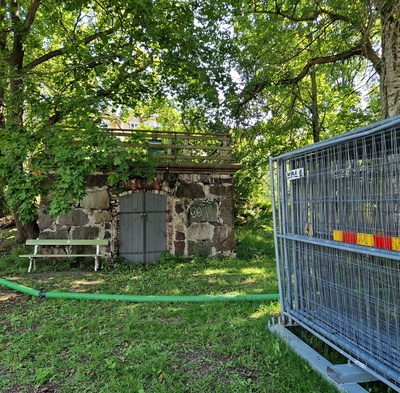 Jääkellari, Sibeliuksen puistossa olevan huvilan lisärakennus rephoto