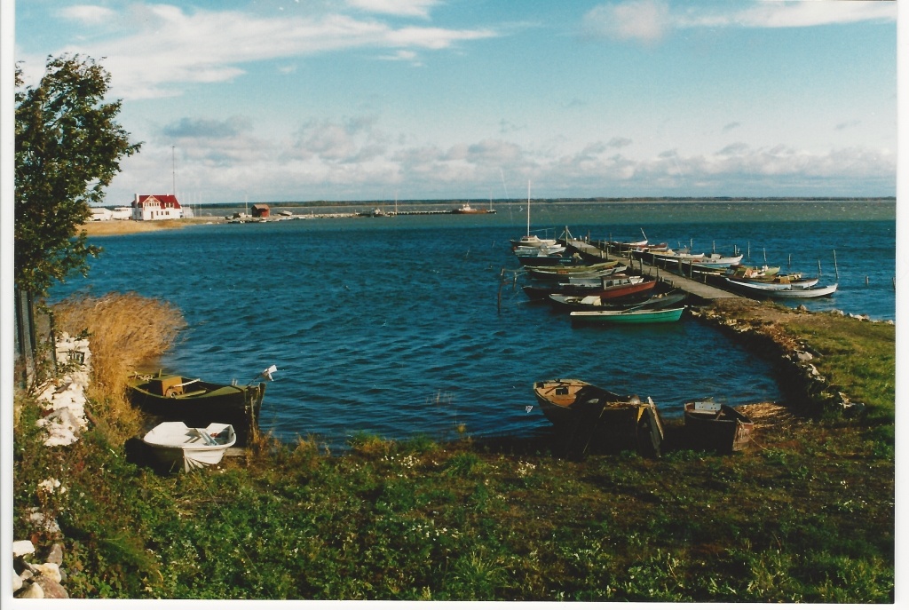 Orissaare sadam nn. uisusadam.