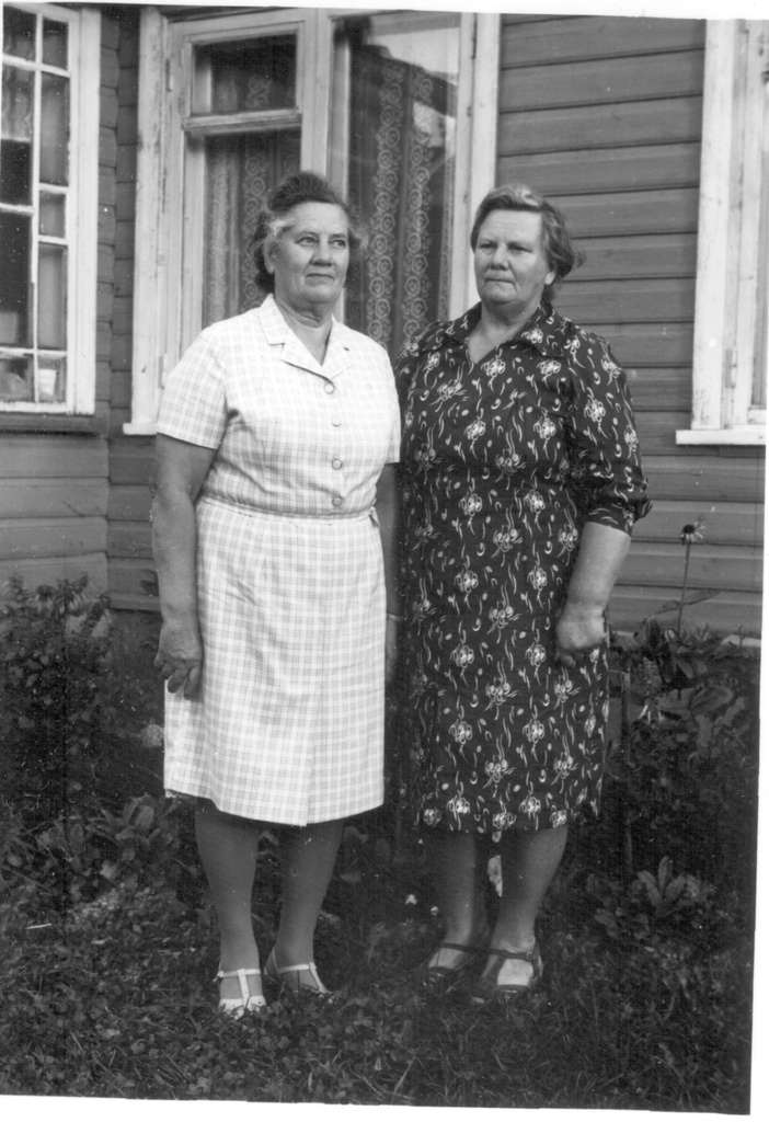 Elfriede ja Heljo Schmuul