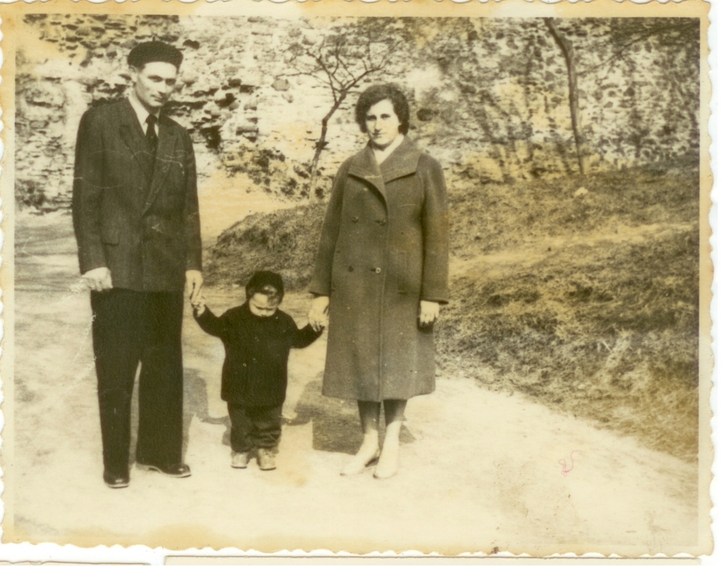 Vally ja Vambola Tuulik pojaga