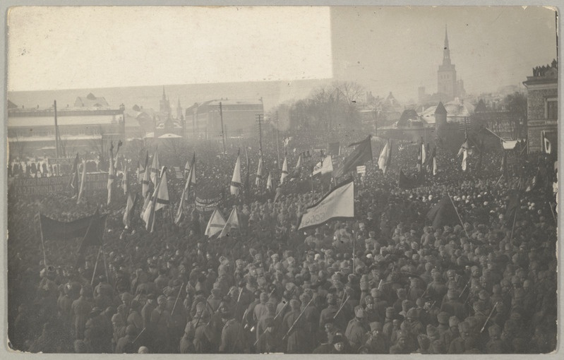Rongikäik matusepäeval Tallinnas Vene turul (10.03.1917.a.).