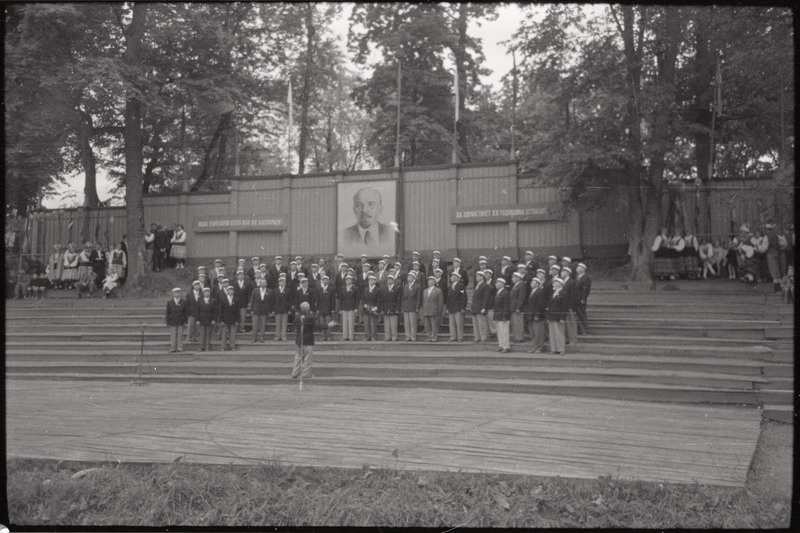negatiiv, Viljandi Laulupidu, meeskoor Sakala esinemas, 1960