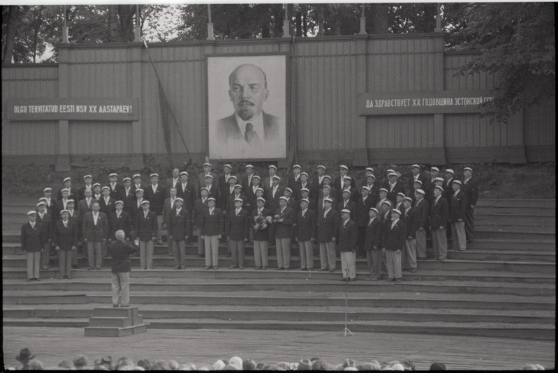 negatiiv, Viljandi Laulupidu, meeskoor Sakala esinemas, 1960