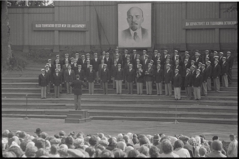 negatiiv, Viljandi Laulupidu, meeskoor Sakala esinemas, 1960