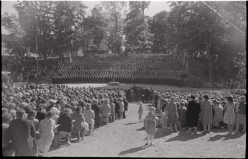 negatiiv, Viljandi Laulupidu, ühendkoorid ja publik, 1964