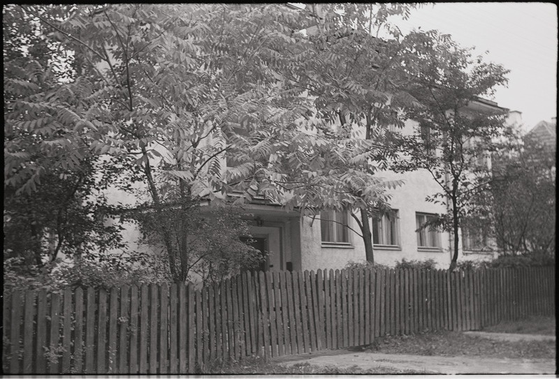 negatiiv, Tartu, Juhan Simmi maja, Riia mnt