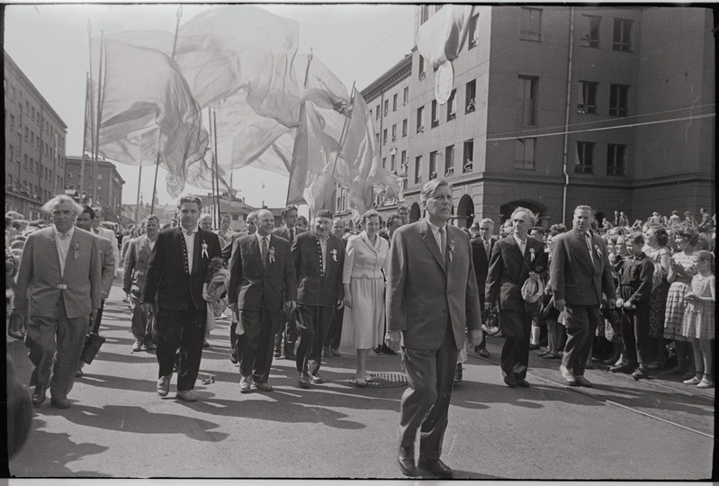 negatiiv, ENSV Üldlaulupidu, rongkäik, 1960