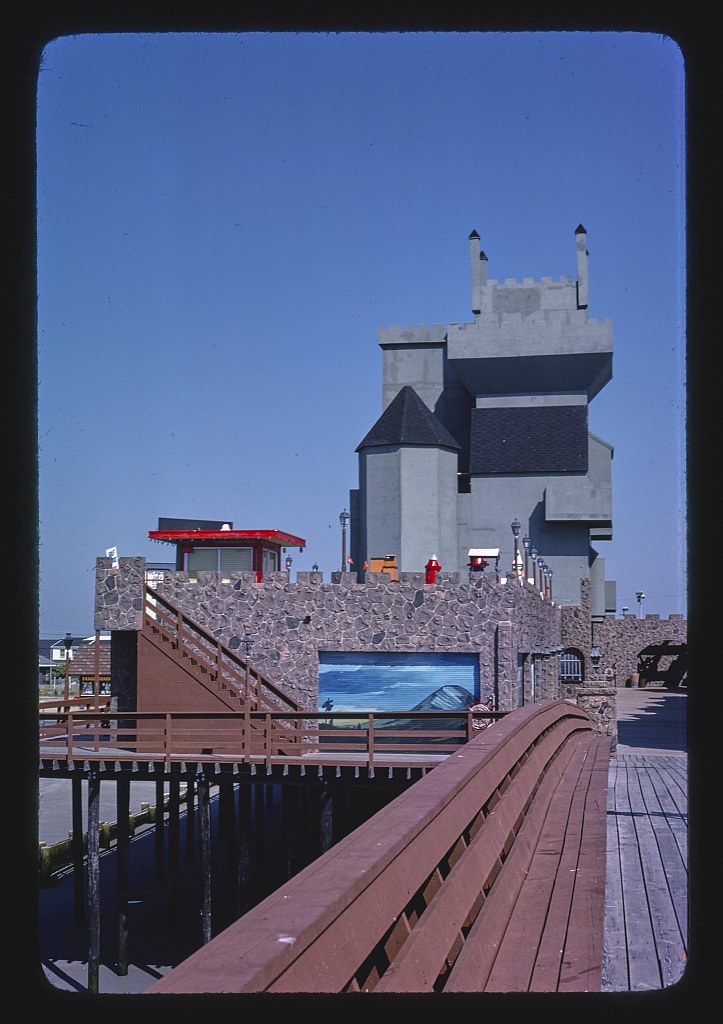 Brigantine Castle Pier A.M., Brigantine, New Jersey (LOC)
