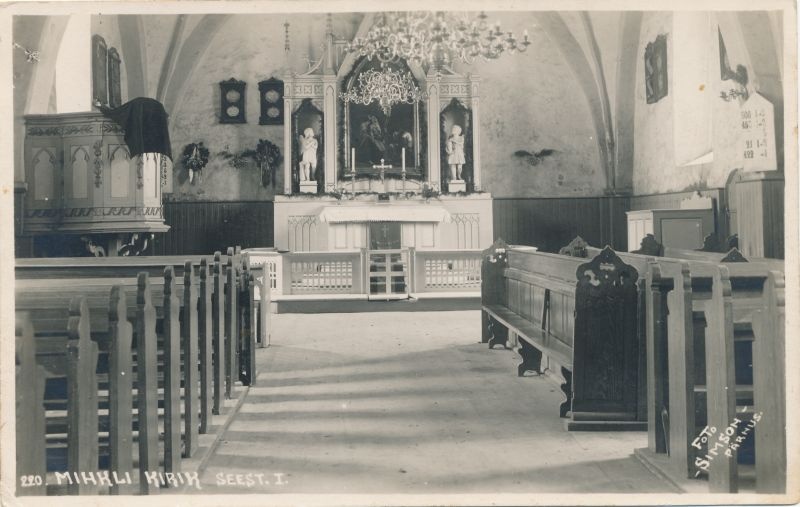 Foto. Mihkli Miikaeli kirik. Sisevaade. Mustvalge. Foto: Simson, Pärnu.