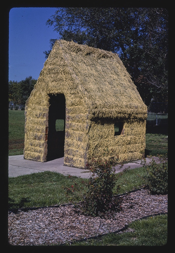 Three Little Pig's straw house three-quarter view, Storybook Land Park, Aberdeen, South Dakota (LOC)