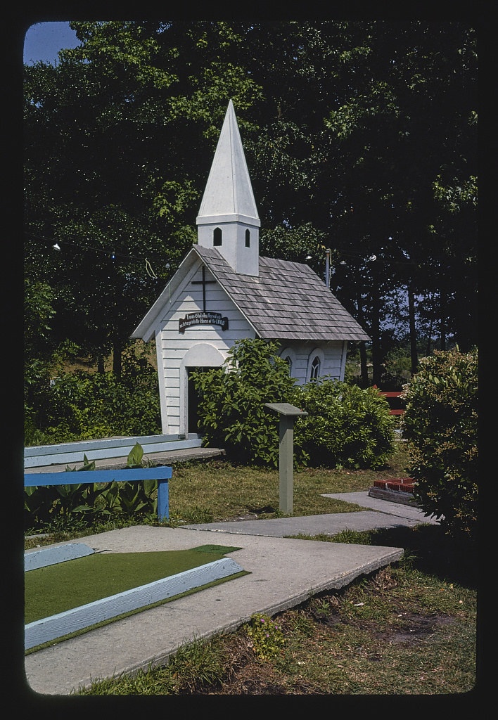 White steeple hole, Wacky Golf, North Myrtle Beach, South Carolina (LOC)