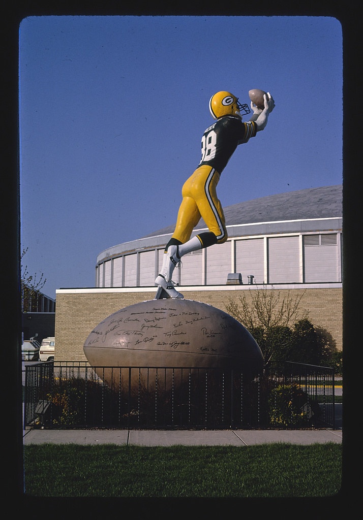 Green Bay Packer Hall of Fame, football player statue, angle 2, Green Bay Avenue, Green Bay, Wisconsin (LOC)
