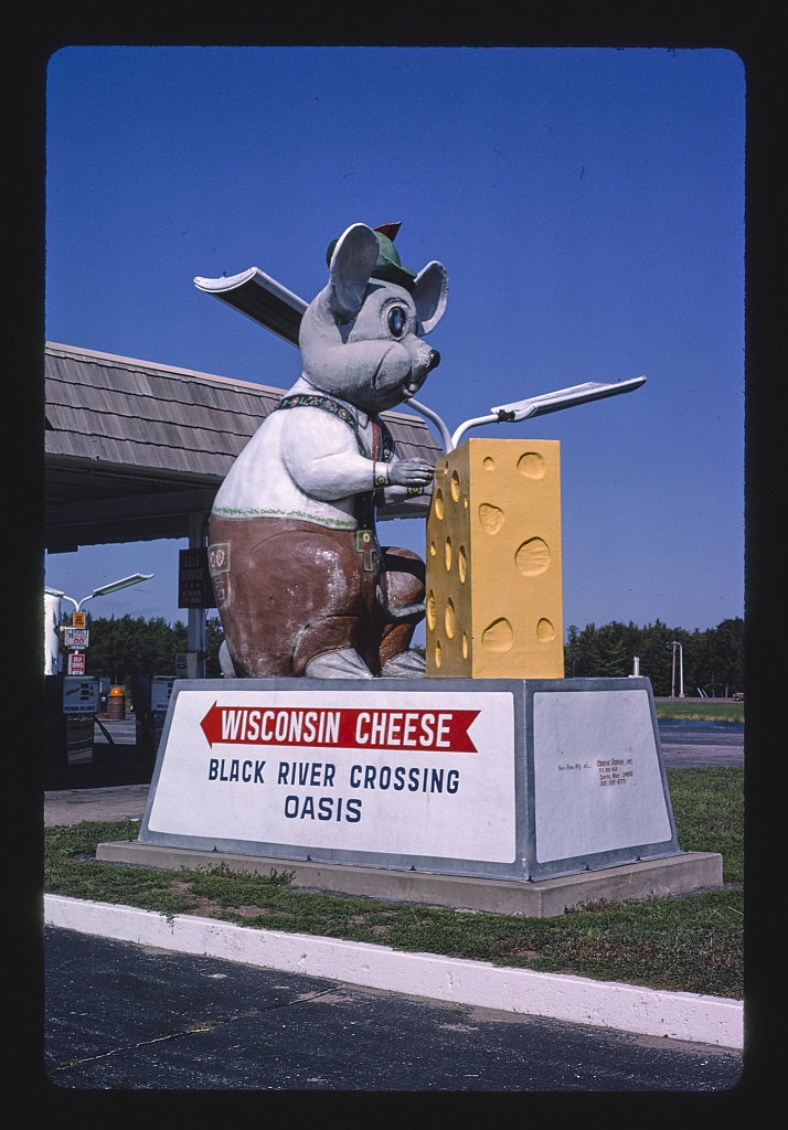 Black River Falls Oasis mouse statue, angle 2, Black River Falls, Wisconsin (LOC)