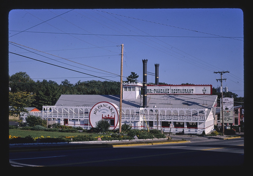 Mr. Pancake Restaurant, Route 12, Wisconsin Dells, Wisconsin (LOC)