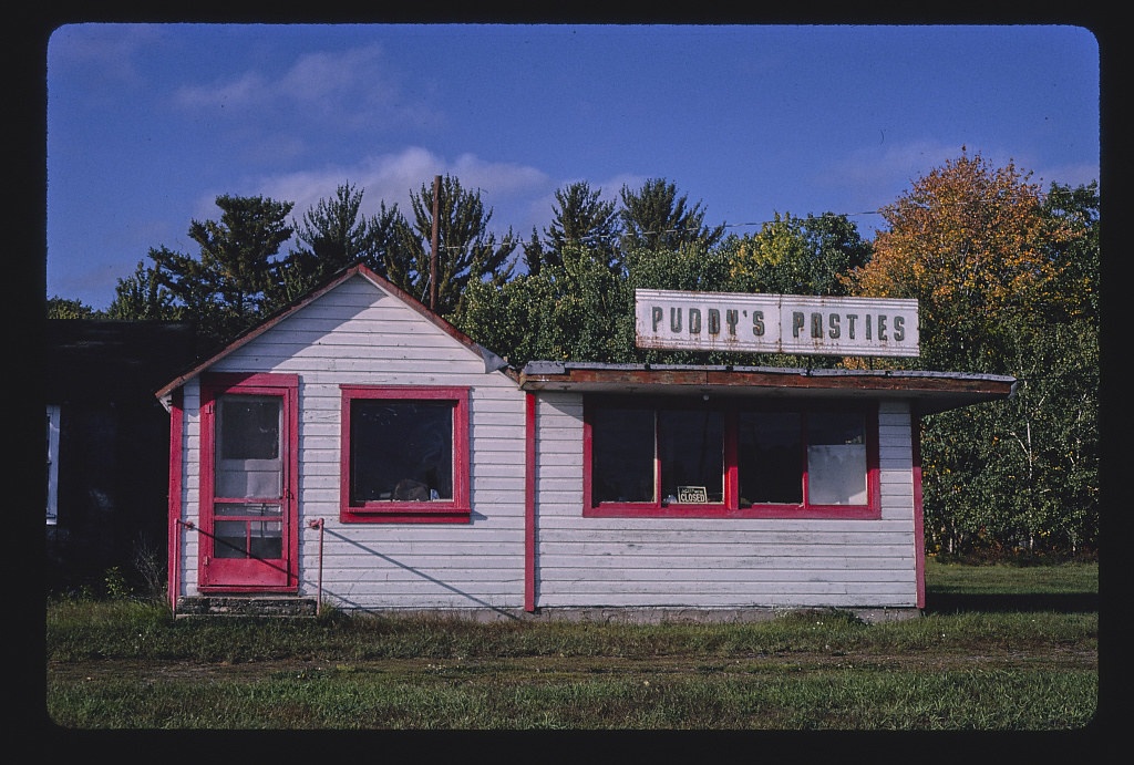 Puddy's Pasties, Route 2, Iron Mountain, Michigan (LOC)
