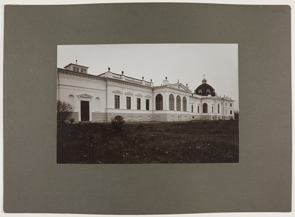 Raadi mõis